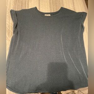 Ribbed Maurice’s blue/green size large shirt. never worn runs slightly large